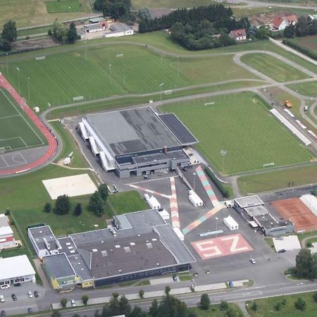 Camping Sportzentrum Zeltweg - A Silent Alternative Eksteriør billede