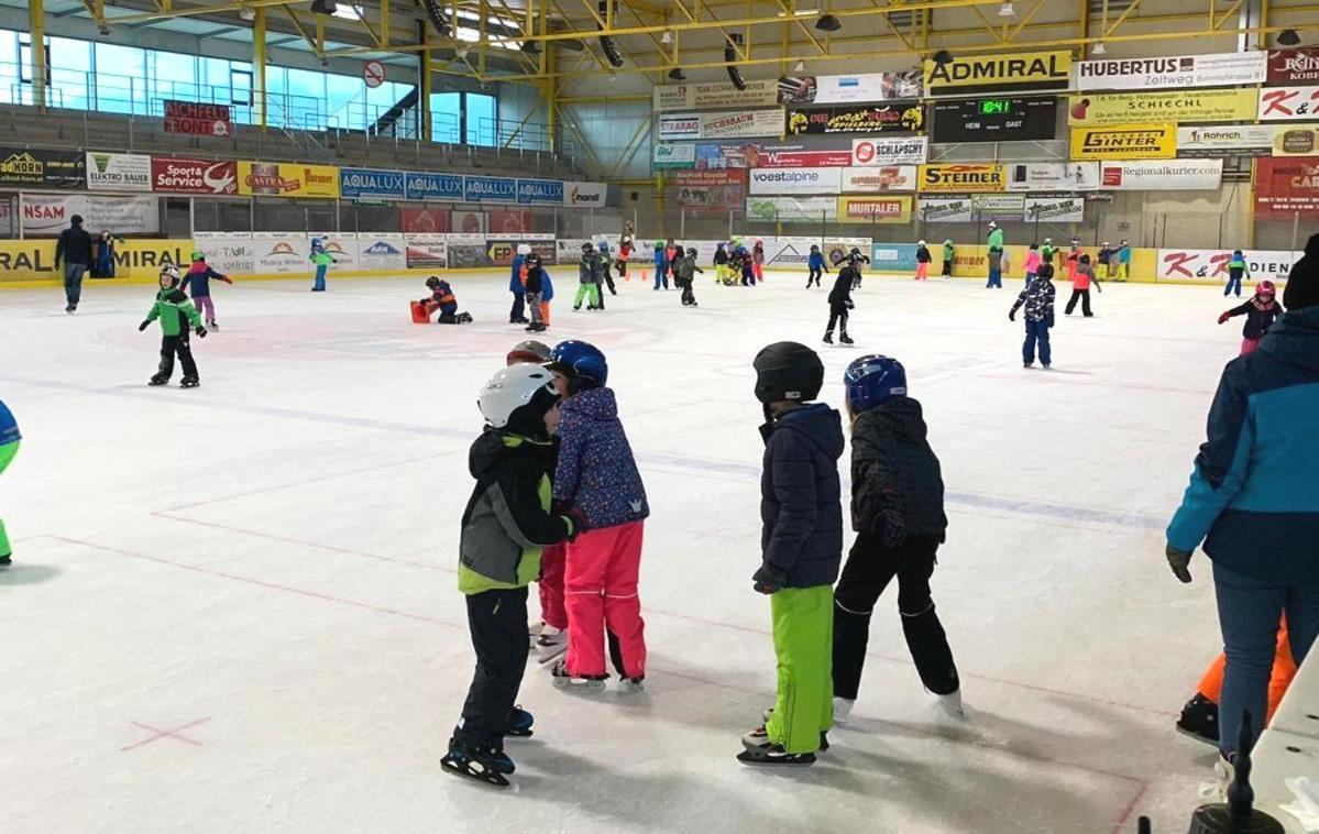 Camping Sportzentrum Zeltweg - A Silent Alternative Eksteriør billede